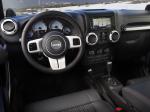 Jeep Wrangler Unlimited Arctic 2012 года
